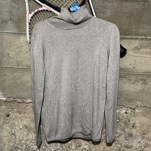 NWT Ann taylor long sleeve silver turtleneck size medium NYE look